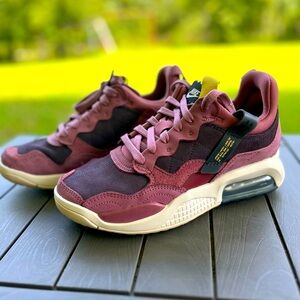 Women’s Air Jordan MA2 Light mulberry size 7.5
